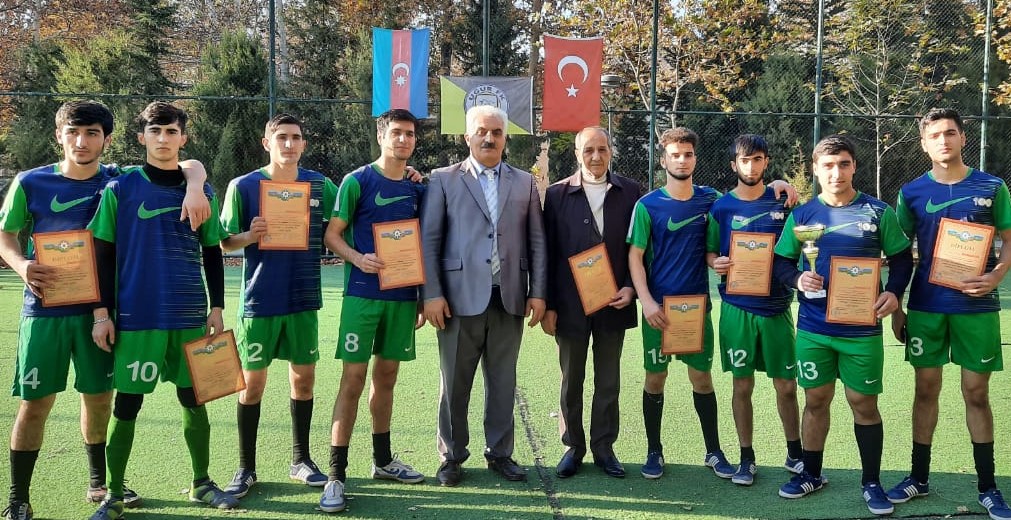 Universitetin mini-futbol komandası şəhər turnirinin qalibi olub